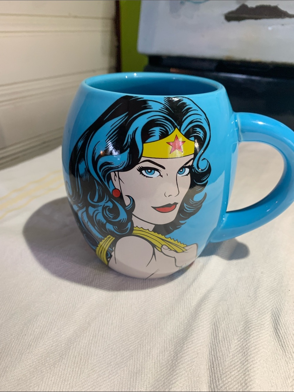 Ceramic Mug. Wonder Woman Collectors